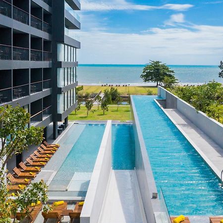 Ana Anan Resort & Villas Pattaya Na Chom Thian Exterior photo The swimming pool at the hotel