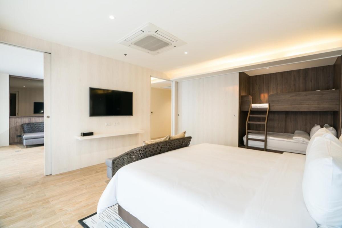 Ana Anan Resort & Villas Pattaya Na Chom Thian Exterior photo Family Suite