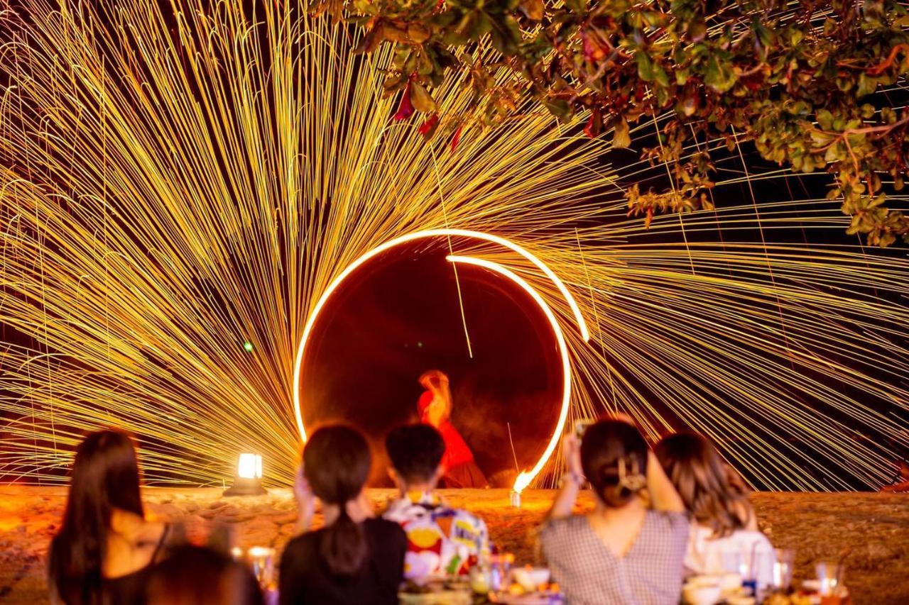 Ana Anan Resort & Villas Pattaya Na Chom Thian Exterior photo Bon Odori in Japan