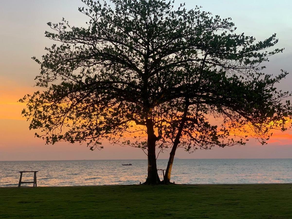 Ana Anan Resort & Villas Pattaya Na Chom Thian Exterior photo Sunset at Lake Michigan